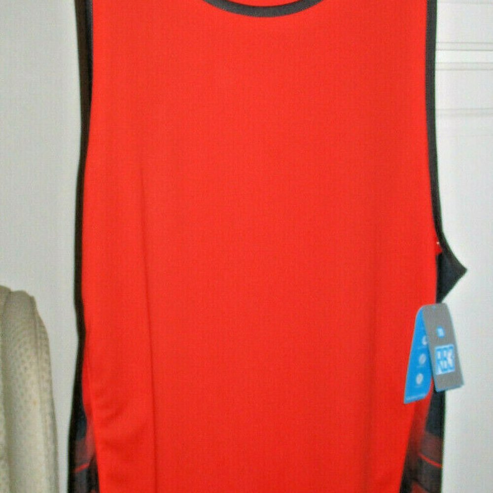 RB3 ~ Men's XL tank performance tank top ~ New with tags